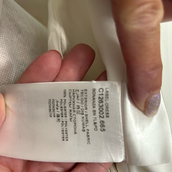 NEW❗️Pronovias - Bonanza wedding gown IVORY.  never been worn, Sample.  Size 10 - Picture 12 of 15